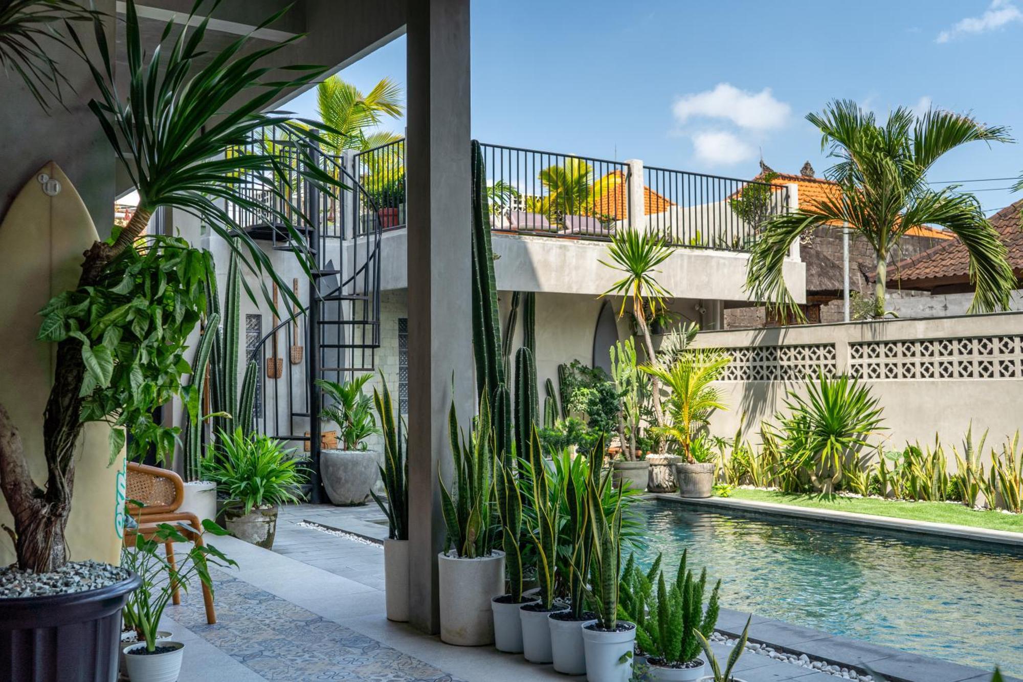 The Breeze Stay And Surf Canggu Exterior foto